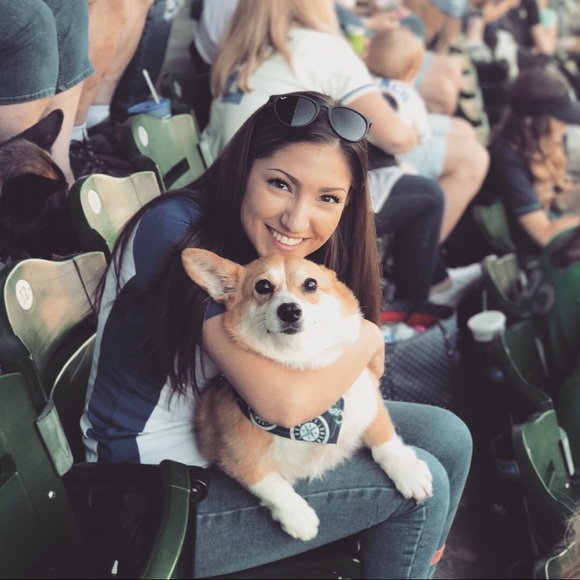 Meet your Posher, Allegra - Picture 2 of 6